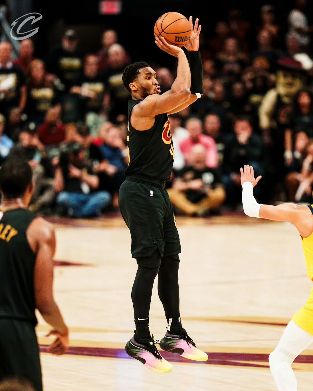 Yabo sports-转折点！犹他爵士战术微调，NBA季后赛加时末段攻防权衡，目标明确，年轻球员得到机会的简单介绍-Yabo sports